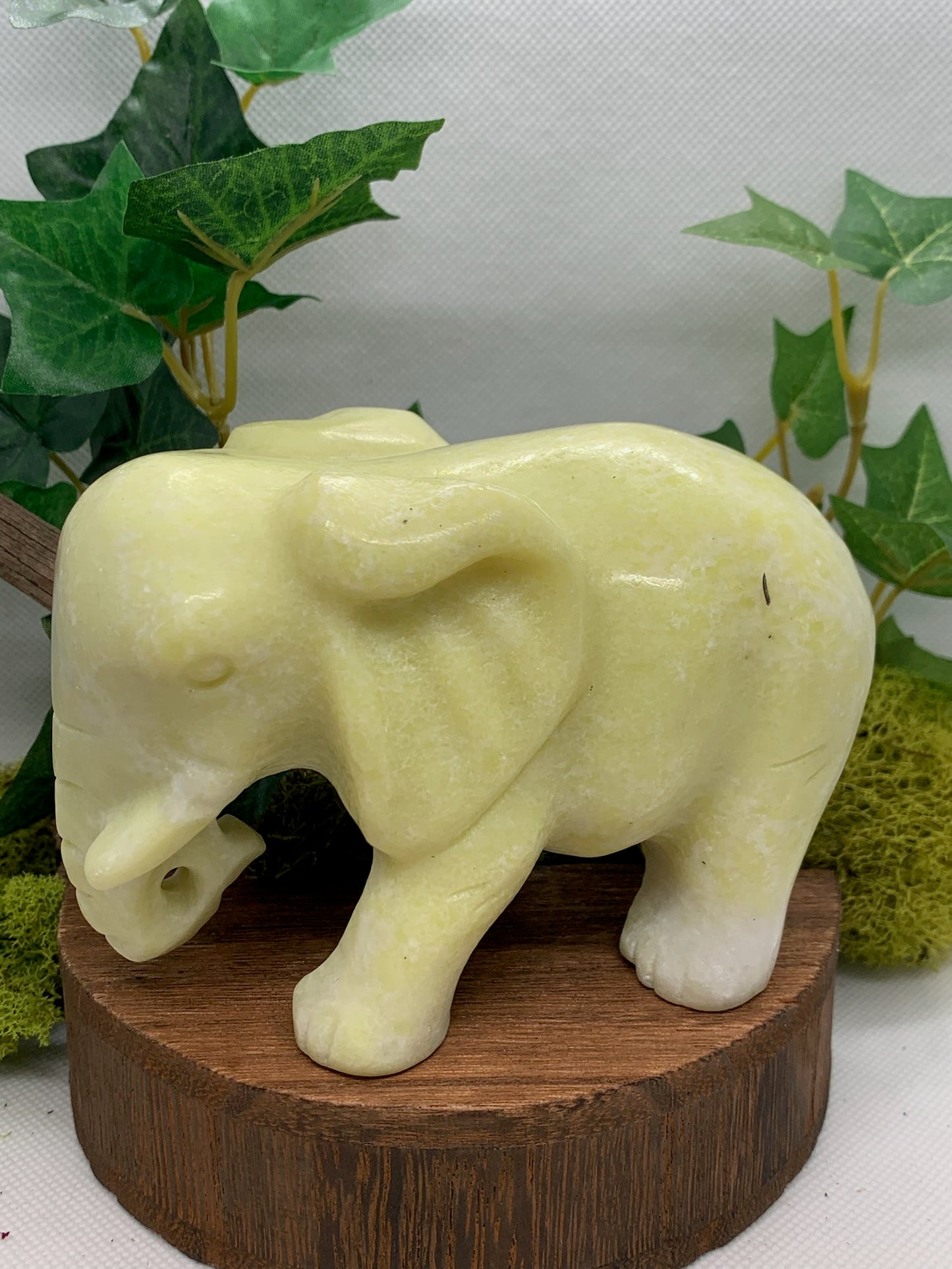 Lemon Jade Elephant Carving