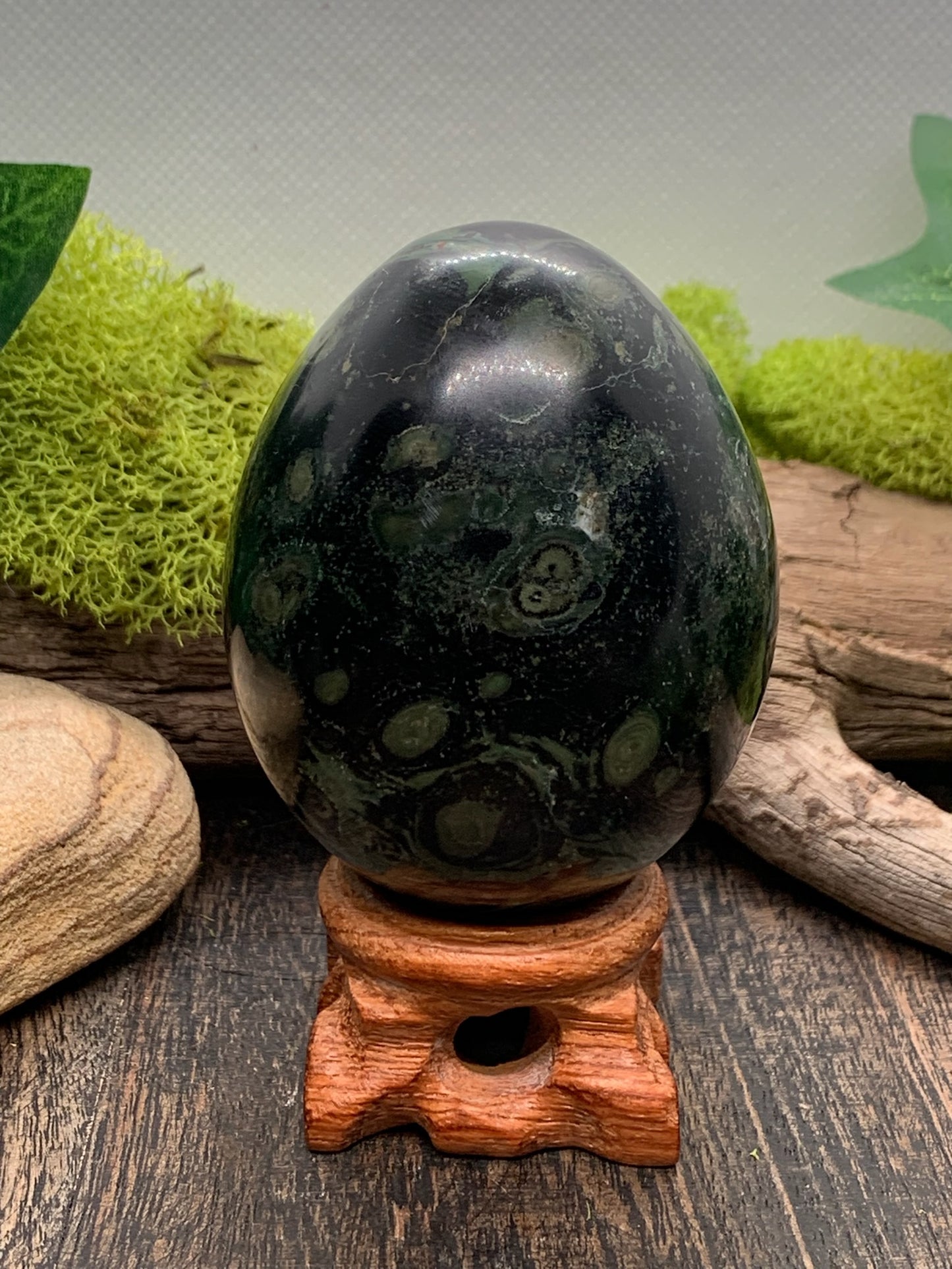 Kambaba Jasper Egg Carving